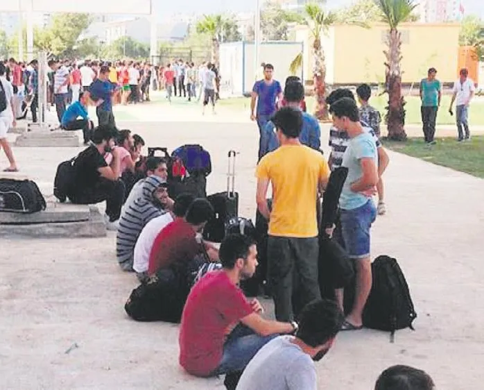 Müdürden yurt azarı