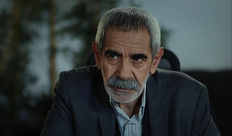 kurtlar-vadisi-ve-edhonun-iki-baba-ismi-geri-donuyor-oyle-bir-karakterle-geliyorlar-ki-1717581575778.jpg Kurtlar Vadisi ve EDHO'nun iki baba ismi geri dönüyor! Öyle bir karakterle geliyorlar ki...-7