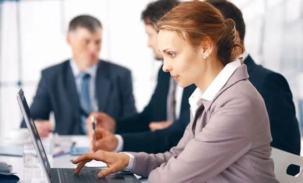 Ev kadınlarına emeklilik nasıl, hangi durumda olur? SSK, Bağkur kadına erken emeklilik başvuru şartları nedir?-1