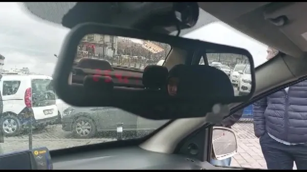 taksimetrede-250-tl-yazmasi-polisleri-suphelendirdi-direksiyon-altinda-ucrete-mudahale-eden-dugme-bulundu-kirl-1644838979259.jpg Taksimetrede 250 TL yazması polisleri şüphelendirdi! Direksiyon altında ücrete müdahale eden düğme bulundu! O düğme bakın ne çıktı?-10