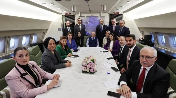 Başkan Erdoğandan Kazakistan dönüşü uçakta önemli açıklamalar