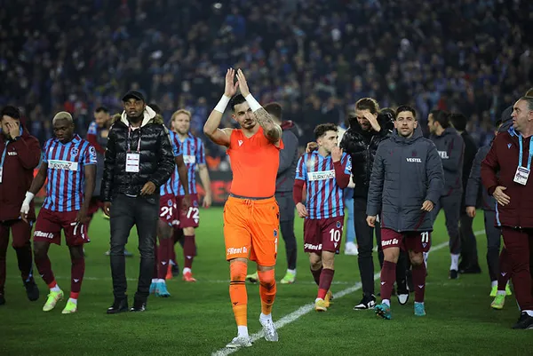ilk-yarida-trabzonspor-ikinci-yarida-fenerbahce-atiyor-derbi-oncesi-dikkat-ceken-istatistik-1646565097149.jpg İlk yarıda Trabzonspor ikinci yarıda Fenerbahçe atıyor! Derbi öncesi dikkat çeken istatistik-3