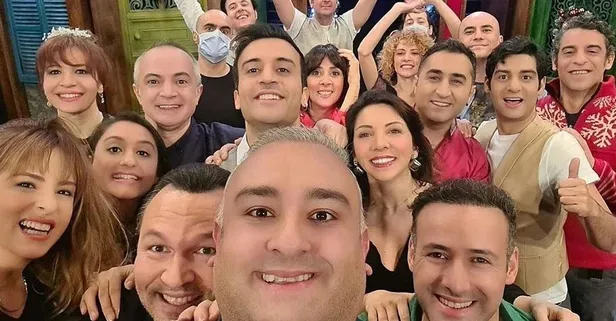 Guldur Guldur Patir Patir Dokuluyor Programi Tasiyan 2 Isim Cekti Gitti Naime Guldur Guldur Den Ayrildi Mi Ecem Erkek Acikladi Takvim