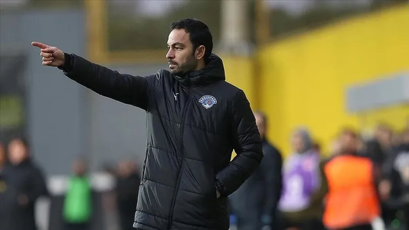 ve-resmen-aciklandi-selcuk-inanin-yeni-adresi-belli-oldu-teknik-direktorluk-kariyerine-baslamisti-ama-1709828304723.jpeg Ve resmen açıklandı | Selçuk İnan’ın yeni adresi belli oldu! Teknik direktörlük kariyerine başlamıştı ama...-3