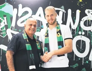 Hrvoje Smolcic imzayı attı