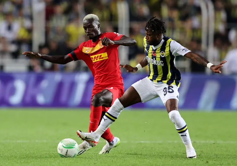 Galatasaray'dan sürpriz transfer! Fenerbahçe maçında izlediler - 12