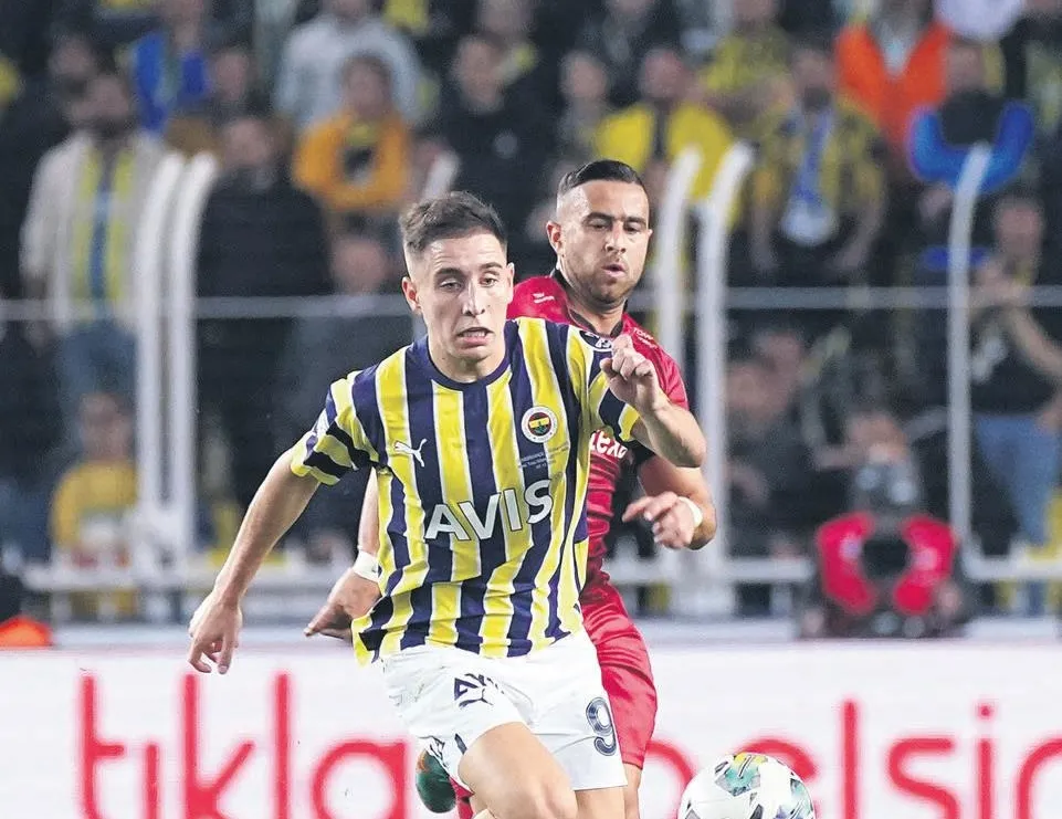 Kampın yıldızı Emre Mor!