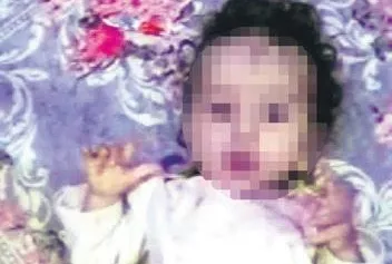 Çöp evden bebek çıktı