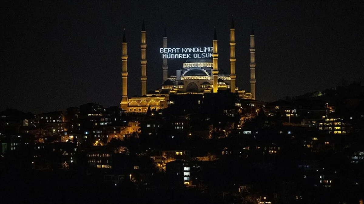 Yarın kandil mi? Diyanet’e göre 2026 Berat Kandili ne zaman idrak edilecek?