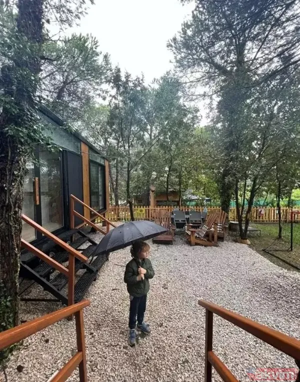 Ceyda Düvenci ile boşandıktan sonra ilk kez bir araya geldi! Bülent Şakrak'tan Melisa ile eğlenceli pozlar... - 11