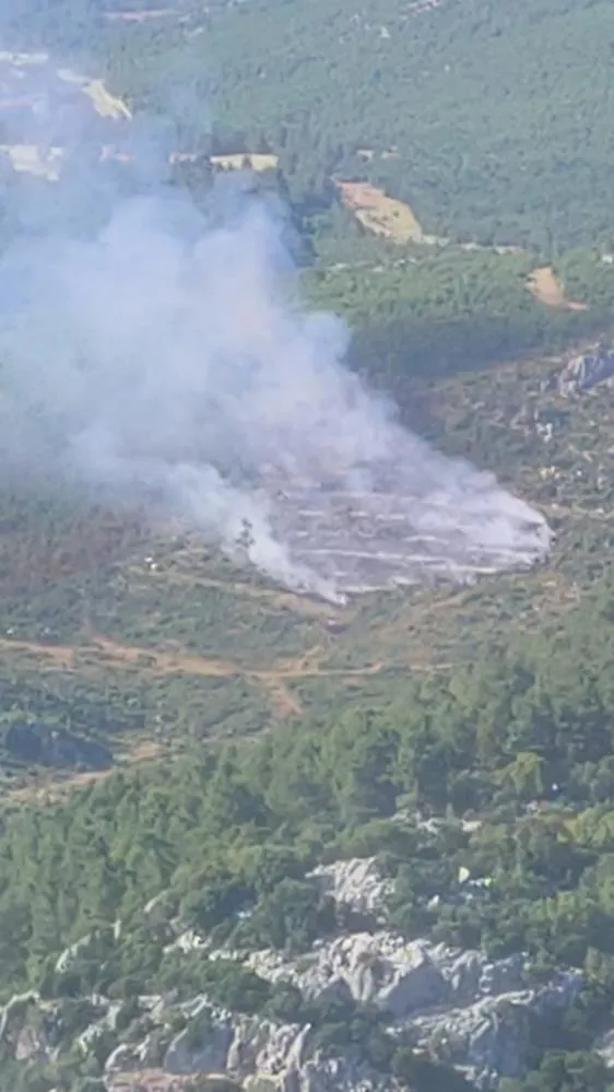 son-dakika-gaziantep-mugla-ve-antalyada-korkutan-orman-yangini-havadan-ve-karadan-mudahale-ediliyor-1689779417584.jpg Son dakika: Gaziantep'te korkutan orman yangını: Havadan ve karadan müdahale ediliyor-6