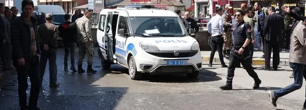 Ağrı'da akrabaların taş, sopa ve silahlı kavgası: 5 yaralı-2