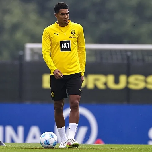 Ağabeyinden sonra kardeşi de Dortmund’da