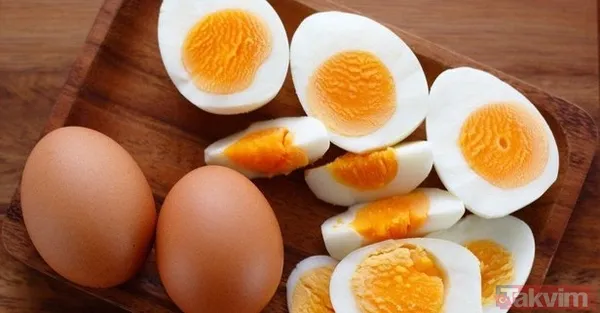 Seviyorsanız Ayran İçebilirsiniz. Kahvaltıya Alışıksanız, Kahvaltı Yapılabilir. Sabah Çorbası Da Önemlidir Ama Tok Tutmaz. Burada En Önemli Şey Susuz Kalmamak...