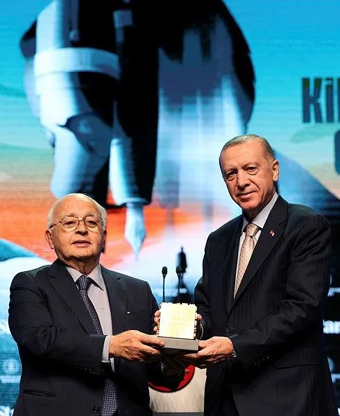 Başkan Erdoğan'dan Necip Fazıl Ödülleri töreninde emperyalist maşalara mesaj: Başaramayacaklar-9