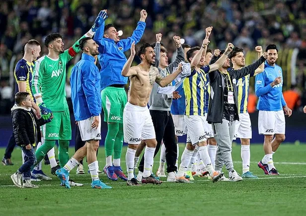 fenerbahce-kadikoyde-gsarayi-6-yil-sonra-devirdi-eski-gunlerine-donus-sinyali-verdi-1649629564735.jpeg