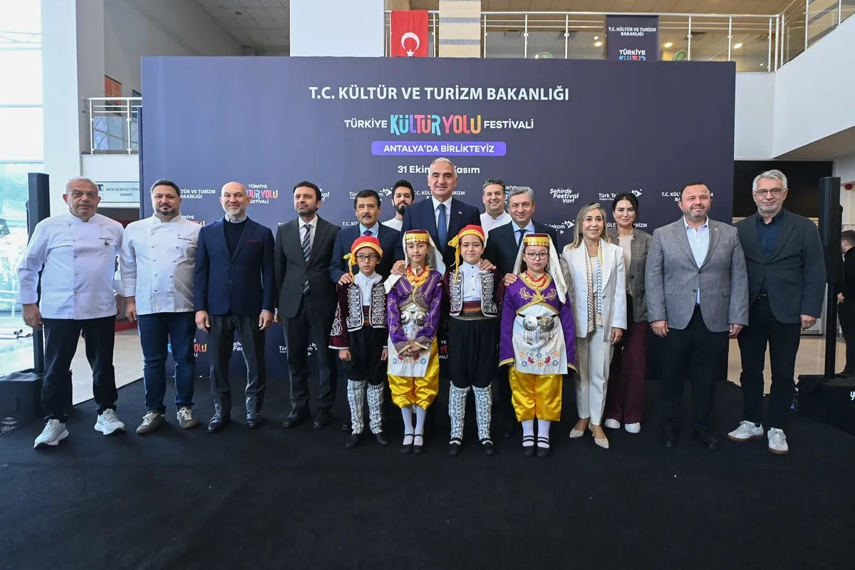 1793434411907.jpeg Antalya Kültür Yolu Festivali başladı! Bakan Ersoy açıkladı: EXPO alanına dev kongre merkezi geliyor-4
