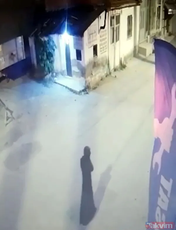 Kadın kılığına girip motosiklet çaldılar! O anlar kamerada - 3