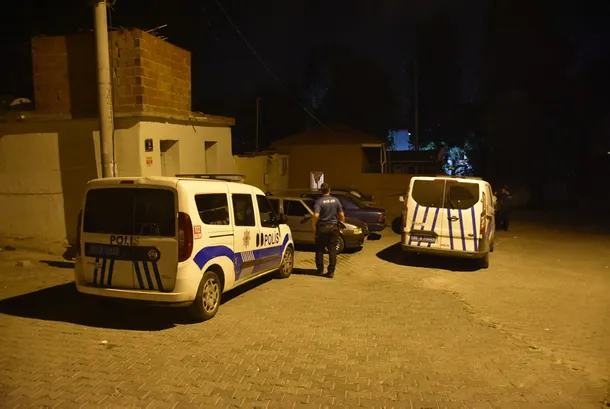 Kanser tedavisi gören babasını 20 yerinden bıçaklayarak öldürdü-2