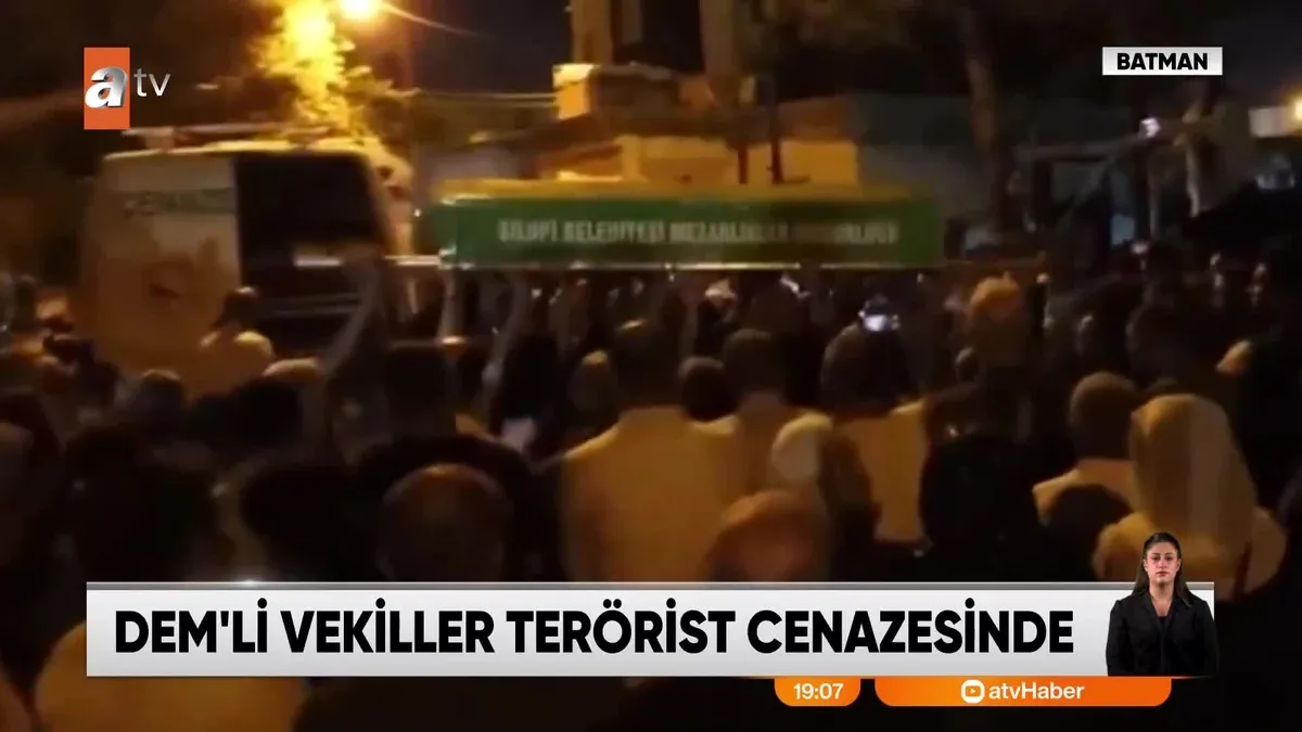 DEM'li vekiller terörist cenazesinde!