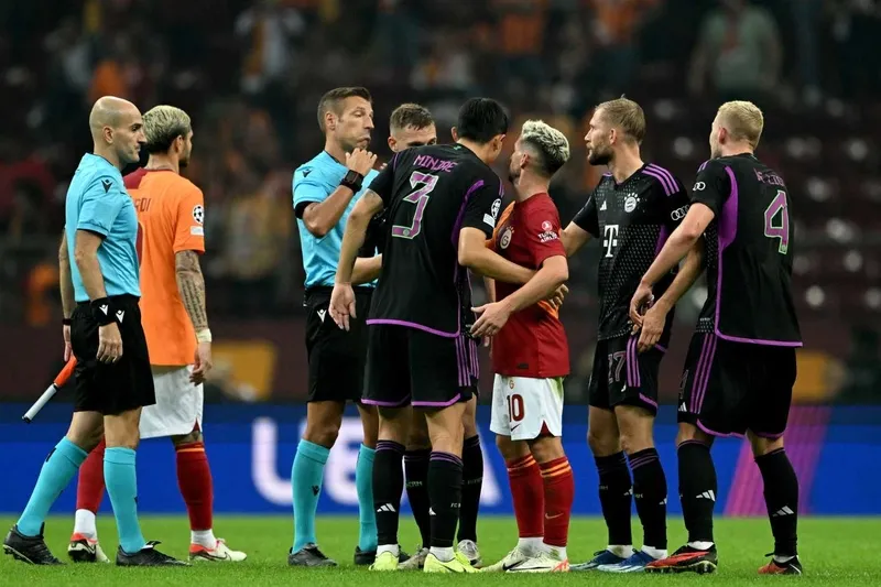 galatasaraya-yeni-imza-atan-dries-mertens-turkiyeye-veda-ediyor-iste-gitmek-istedigi-yer-1720637290777.jpeg Dries Mertens'ten Galatasaray'a ters köşe! Taraftarı üzecek karar ortaya çıktı-5