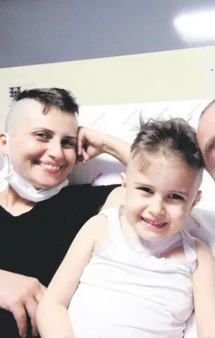 Öykü Arin’e babasından alınan yarı uyumlu ilik nakledildi