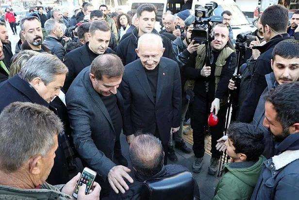 6li-koalisyon-12-kez-toplaniyor-deprem-enkazinda-siyasi-yagmacilik-1676704077716.jpeg 6'lı koalisyon 12. kez toplandı! Deprem enkazında siyasi yağmacılık...-3