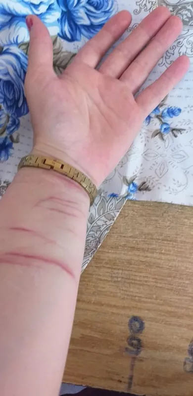 dun-esinden-siddet-gordugunu-soylemisti-bugun-cesedini-teshis-etti-1610706816652.jpg Dün eşinden şiddet gördüğünü söylemişti! Bugün cesedini teşhis etti-4