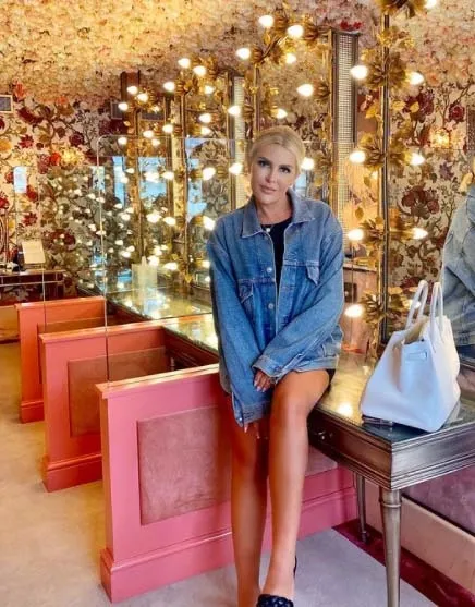 Selin Ciğerci 'küçük bir şeydi sivilce kadardı' dedi gitti büyülttü! Kendini yeni birine dönüştüren Selin Ciğerci'yi tanıyamayacaksınız-8