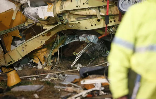 Sabiha Gökçen'deki uçak kazası sırasında ilk onu aradı: Aynur biz düştük"-6