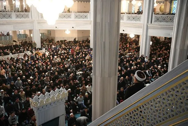 diyanet-isleri-baskani-ali-erbas-moskova-merkez-camisinde-cuma-namazi-kildirdi-1670598389079.jpeg Diyanet İşleri Başkanı Ali Erbaş, Moskova Merkez Camisi’nde cuma namazı kıldırdı-10