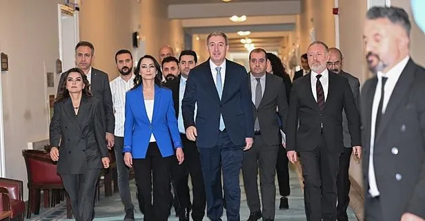 TBMM'de "terörsüz Türkiye" turları... DEM Parti heyeti AK Parti'yi ziyaret etti | Anayasa çalışmalarından infaz düzenlemesine...