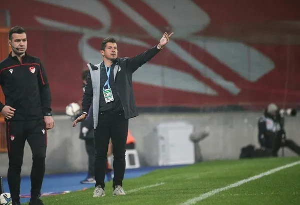 Medipol Başakşehir evinde Adana Demirspor'u 2-1 yendi-4