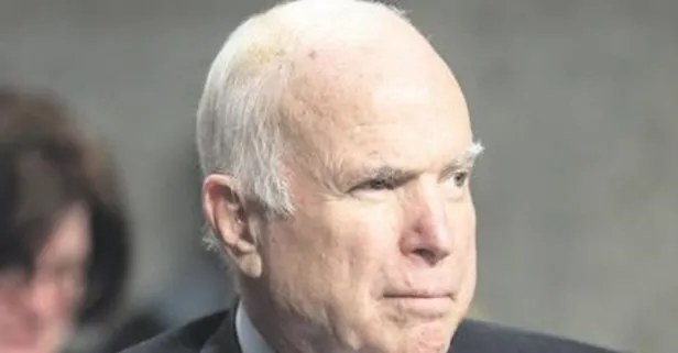 John McCain öldü