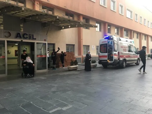 1689517408317.jpg Batman'da kıskançlık vahşeti! Kendisini aldattığını düşündüğü koca eşini yüzünden bıçaklayarak ağır yaraladı-3
