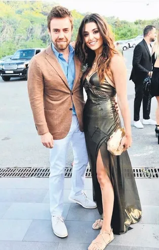 Sonunda Hande’yi ikna etti