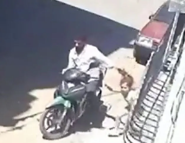 Sokak ortasında evladına vahşet yaşattı: Gaziantep’te kızını saçından tutup motosikletle sürükleyen cani baba yakalandı