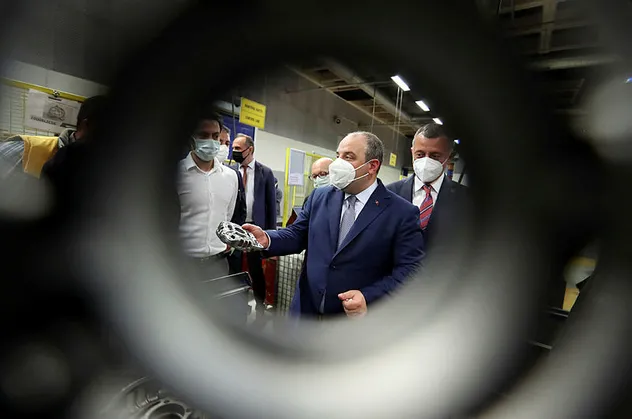 Bakan Varank: Türkiye teknolojide iddiasını ortaya koydu!