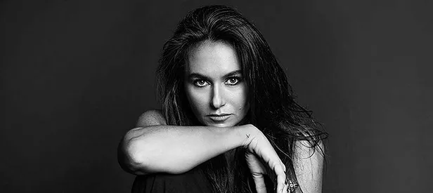 Sosyetik güzel at kılından tazminat kazandı