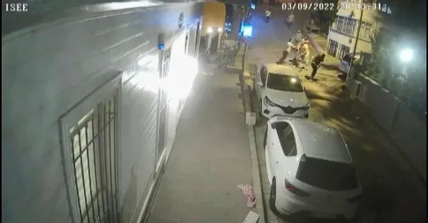 Sarıyer'de park kavgası: Bıçağı kendine sapladı