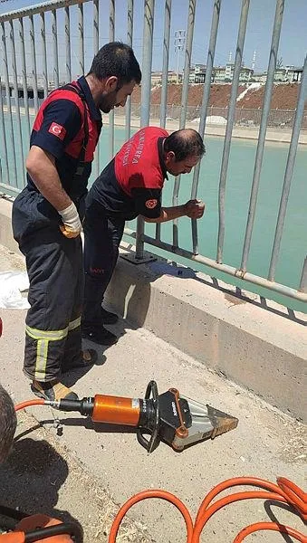 sanliurfada-sulama-kanalindan-kadin-cesedi-cikti-1691417193705.jpeg Şanlıurfa'da sulama kanalından kadın cesedi çıktı!-1