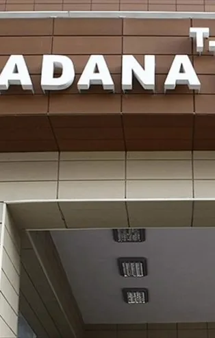 Adana Valiliği’nden korsan gösteri yapmak isteyen "Furkancılara" ilişkin açıklama: Grubun saldırısında 37 polis yaralandı