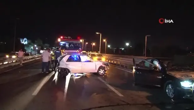 Avcılar'da aynı yerde iki zincirleme kaza: 3 yaralı