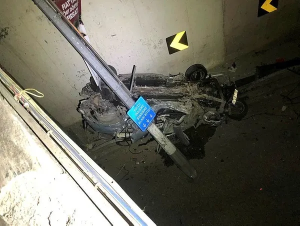 Son dakika: Bursa'da feci kaza: Babasından kaçırdığı otomobille köprüden uçtu-1