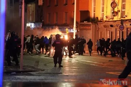 İrlanda’da bıçaklı saldırı: 3’ü çocuk 5 yaralı! Öfkeli halk sokağa indi | Araçları ateşe verdiler: Ortalık savaş alanına döndü