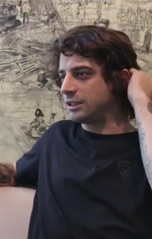 Blu TV'de yayınlanan Çıplak dizisinin yönetmeni Can Evrenol'dan tepki çeken Rusya-Ukrayna paylaşımı! Boykot çağrısı geldi