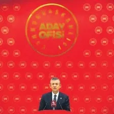 CHP’de ‘baş benim’ kavgası büyüyor!