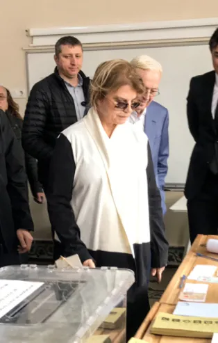 Oyunu kullanan Tansu Çiller: Milleti beklemek şereftir