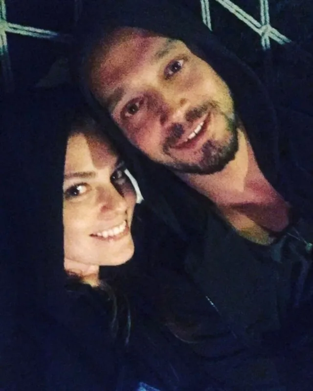 Aslı Enver Murat Boz'un ardından ailesini de sildi - 4