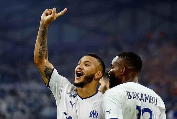 galatasarayin-demokratik-kongolu-yildizi-cedric-bakambu-hayal-kirikligi-yasatti-sonuk-performansi-taraftarlari-1695591589075.jpeg Galatasaray'ın Demokratik Kongolu yıldızı Cedric Bakambu hayal kırıklığı yaşattı: Sönük performansı taraftarların tepkisini çekti-5